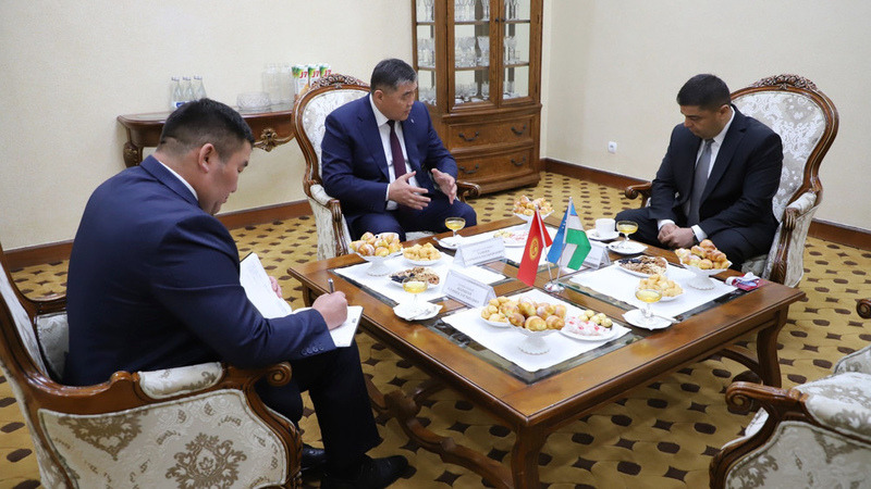 National Security Committee Chairman Meets With Heads of Border Guard Services of Kyrgyzstan, Uzbekistan