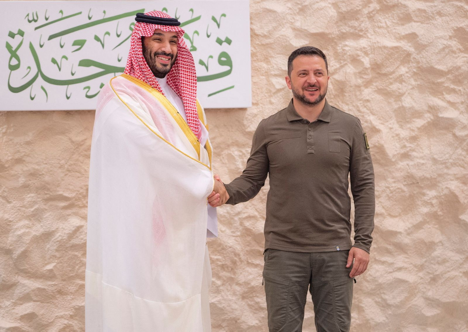 Zelensky makes unscheduled visit to Saudi Arabia, seeks support